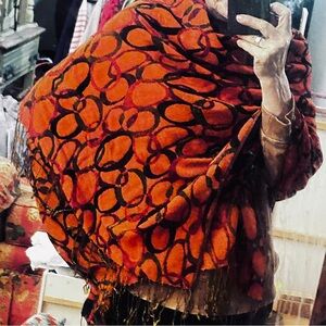 NWOT Nordstrom’s Large Scarf Burnt Orange Black Gray/Olive Green  Pattern